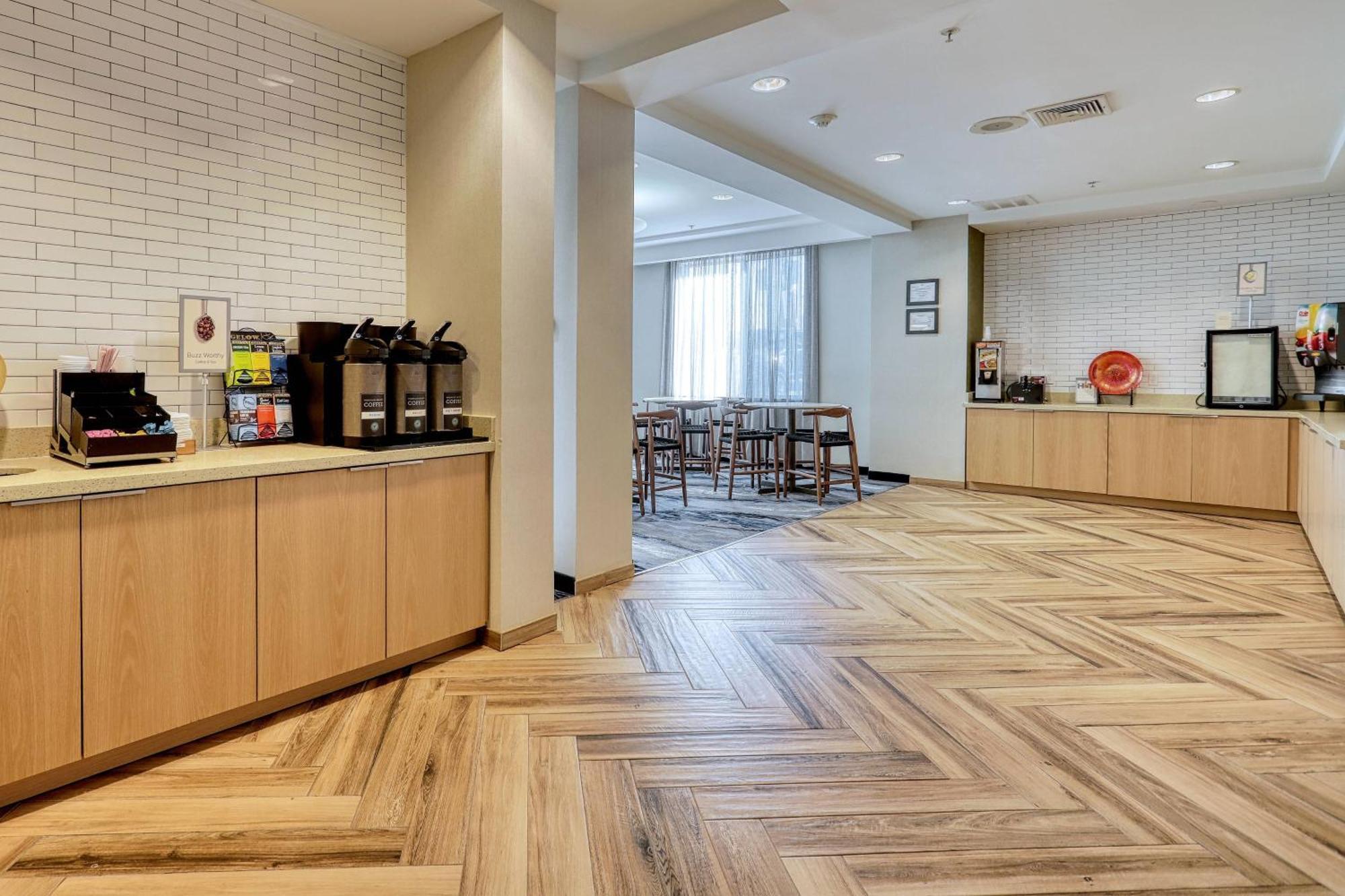 Fairfield Inn & Suites Woodbridge Avenel Buitenkant foto