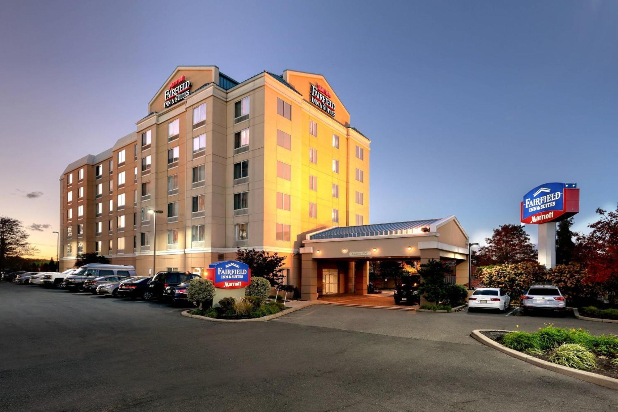 Fairfield Inn & Suites Woodbridge Avenel Buitenkant foto