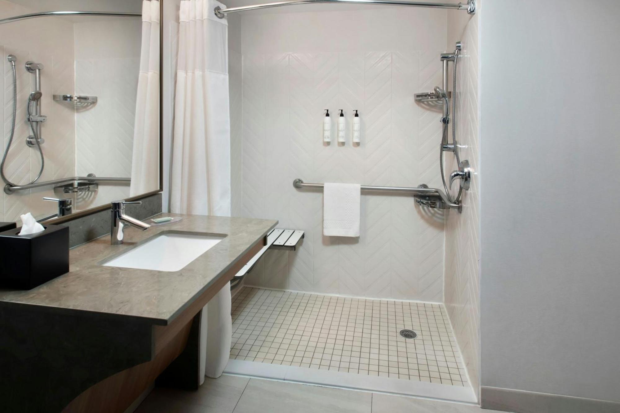 Fairfield Inn & Suites Woodbridge Avenel Buitenkant foto