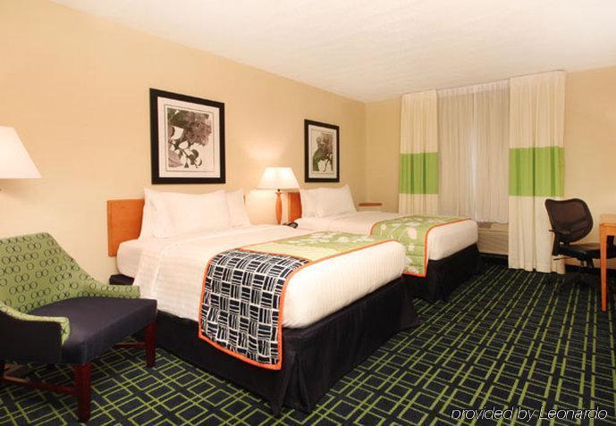 Fairfield Inn & Suites Woodbridge Avenel Buitenkant foto